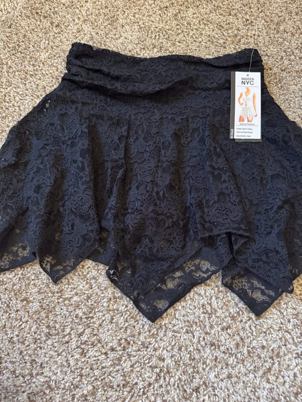 Madden NYC skirt NWT